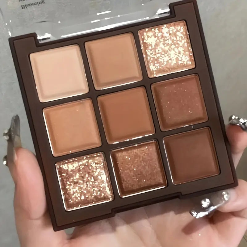 9-Shade Earthy Neutral Eyeshadow Palette